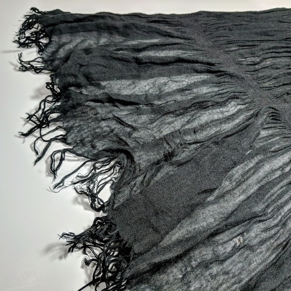 H&M black stretchy fringed long scarf - Picture 2 of 4
